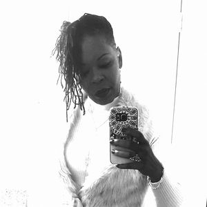 Meet your Posher, Eve